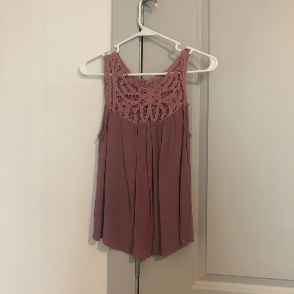 *GIVING AWAY SOON* Cute Tank Top